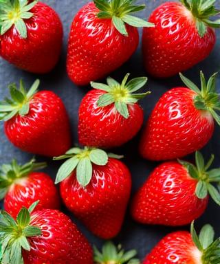 Seasonal organic strawberries